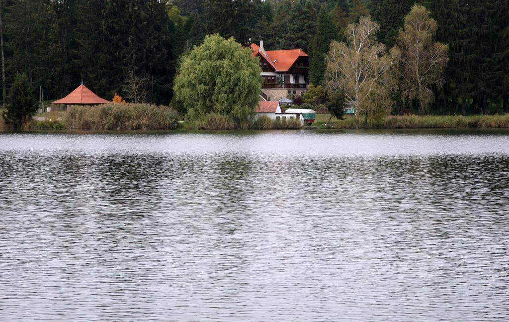 Agneslaki Okoturisztikai Centrum Es Vadaszhaz Nagykanizsa Exteriér fotografie